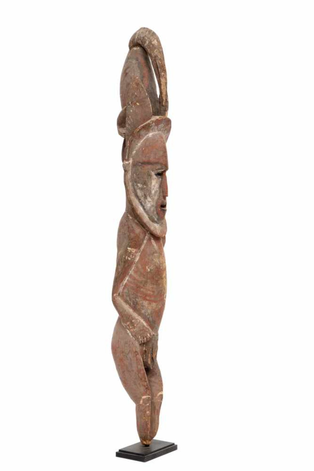PNG, Abelam, wooden ancestral figurewith large open mouth, carved lining on face and beard and - Image 2 of 2
