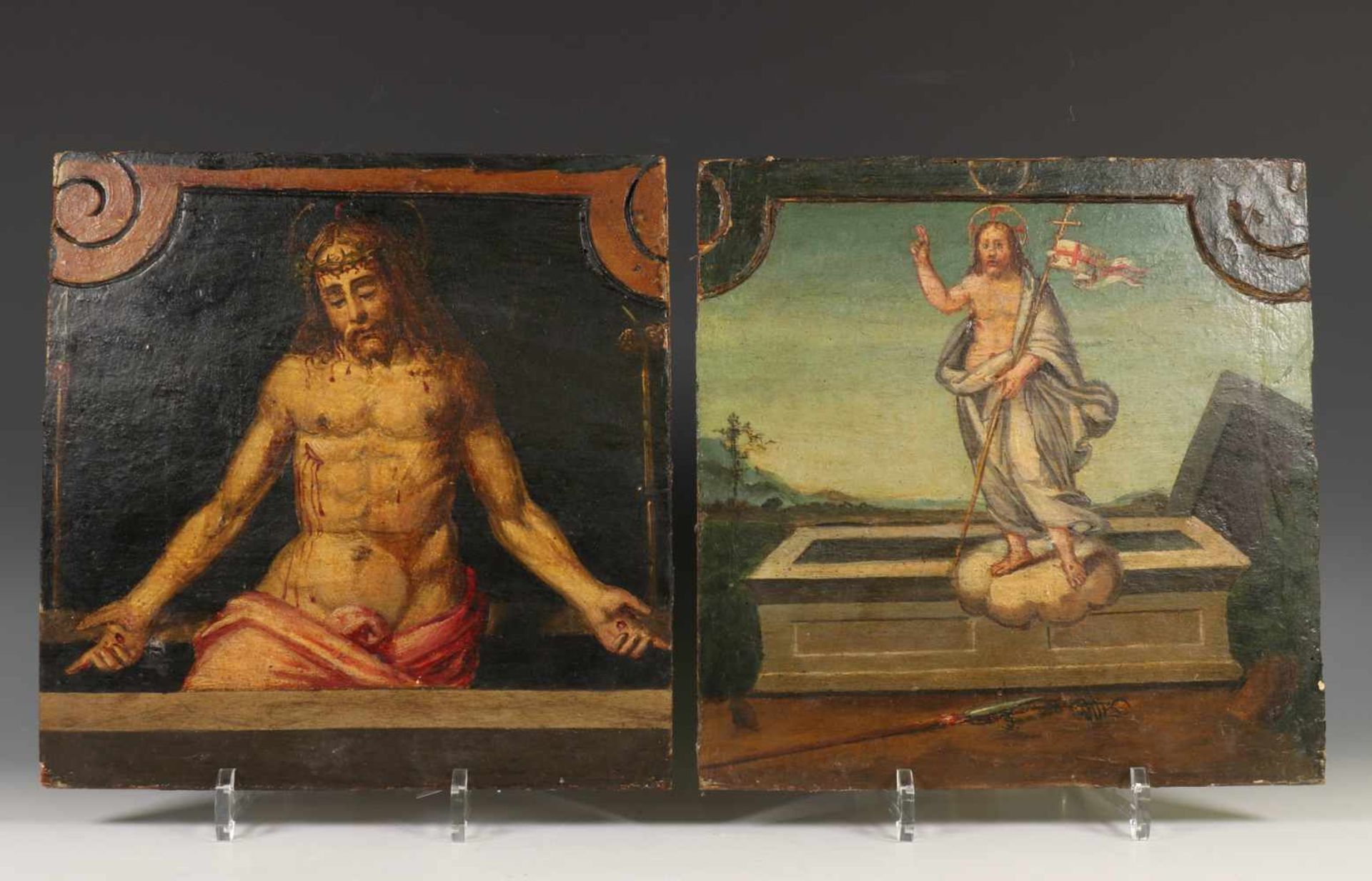 Italië, paar houten (kast)panelen, 19e/19e eeuw,met geschilderde voorstelling van Chistus