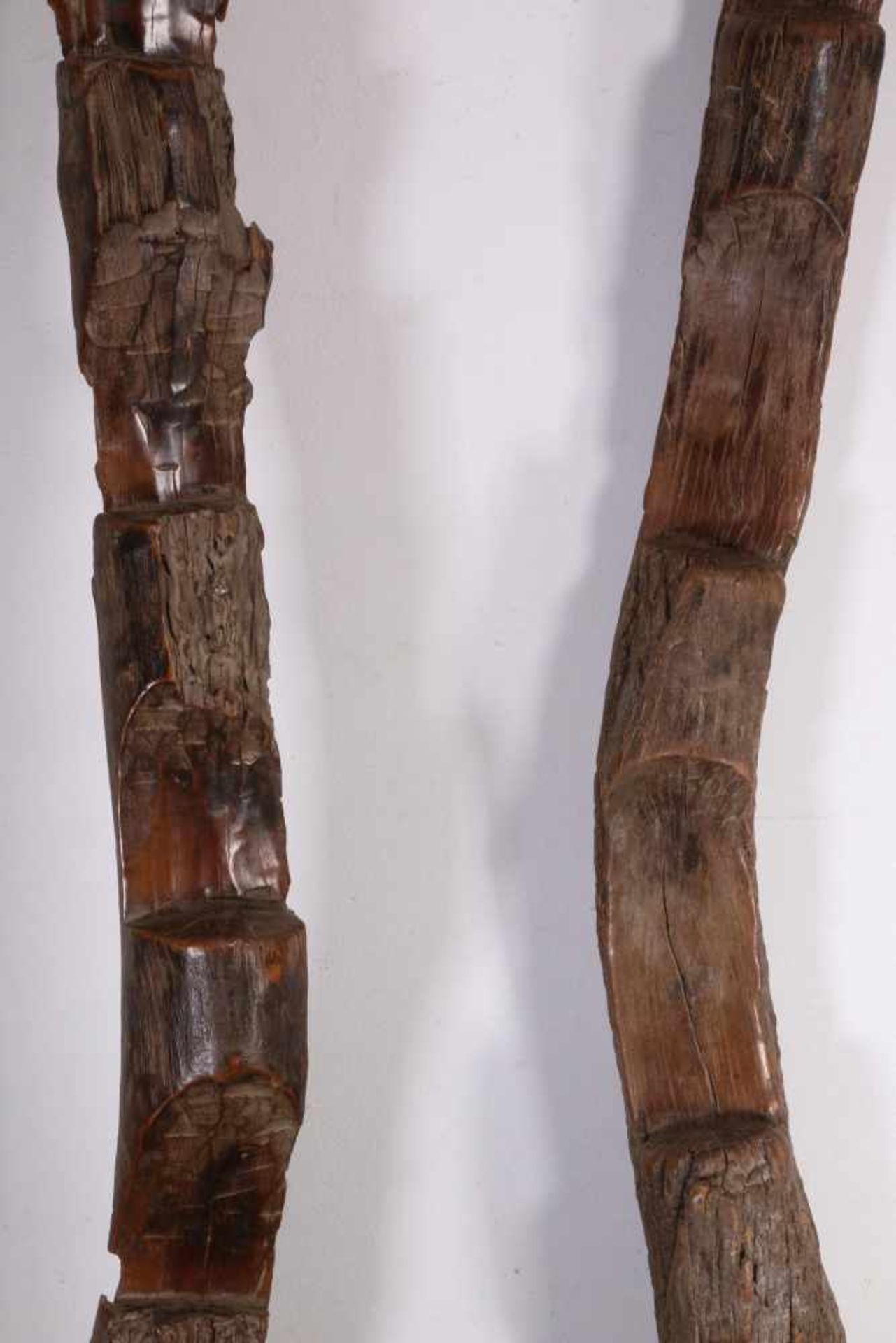 Mali, Dogon, two wooden granery ladders , h. 208 and 215 cm. [2]600 - Bild 4 aus 4
