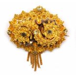 14krt. Gouden broche, 19e eeuw,behorend tot de Brabantse klederdracht. Met S-vormig ornament,