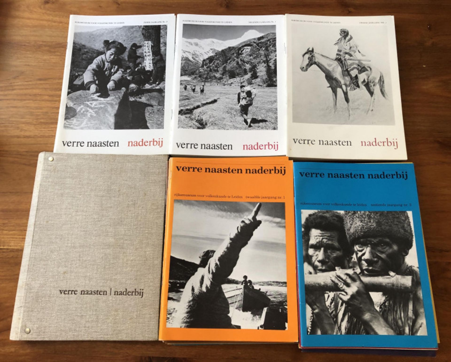 Collection of 46 issues 'verre naasten naderbij' - rijksmuseum voor volkenkunde te Leiden 1966-1986