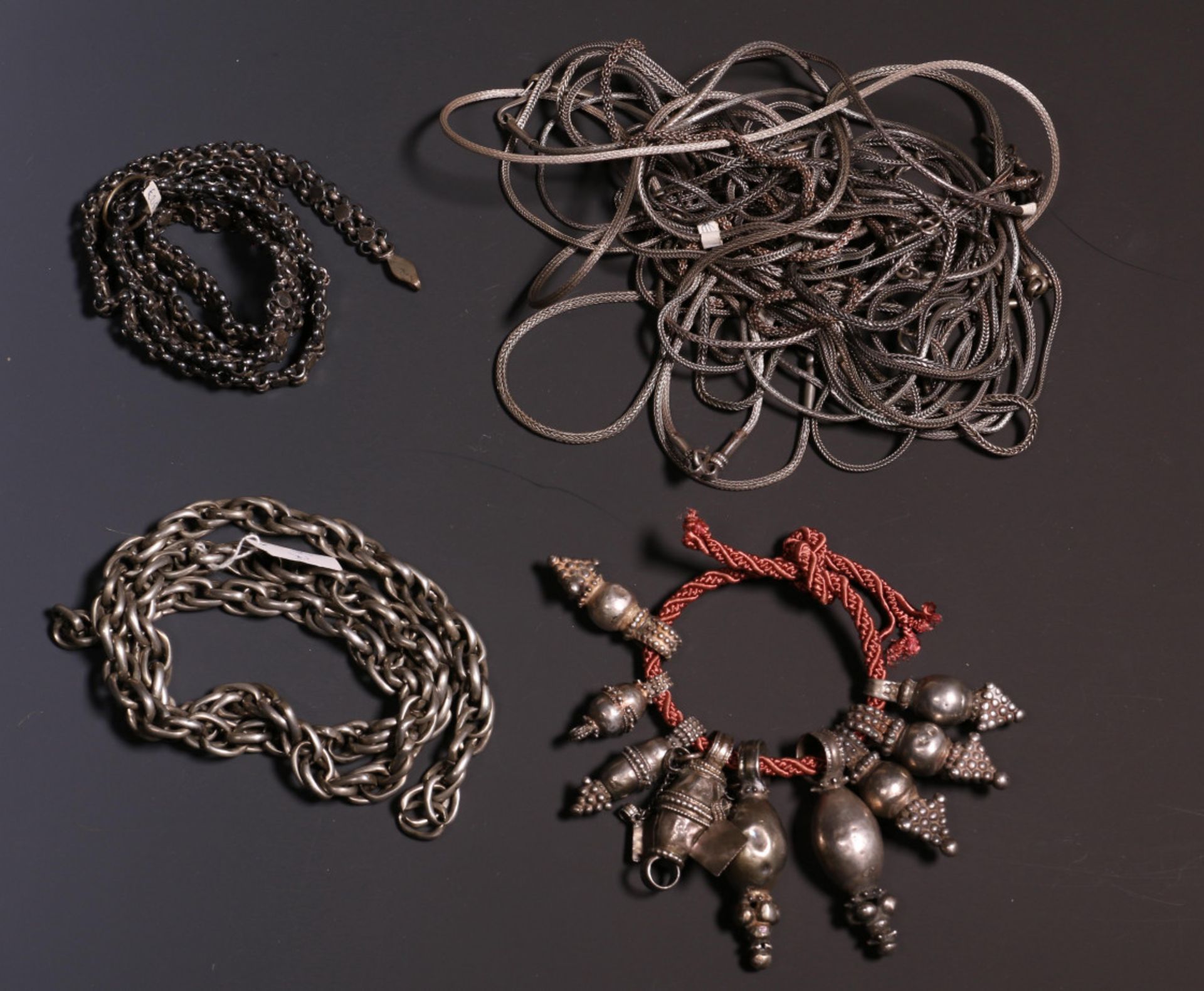 India, various silver or silver alloy necklaces, chains and beads