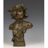 Naar Villanis, gebronsd metalen ( (zamak) buste in Jugendstil stijl