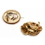 Twee 14krt. gouden broches, 19e eeuw,