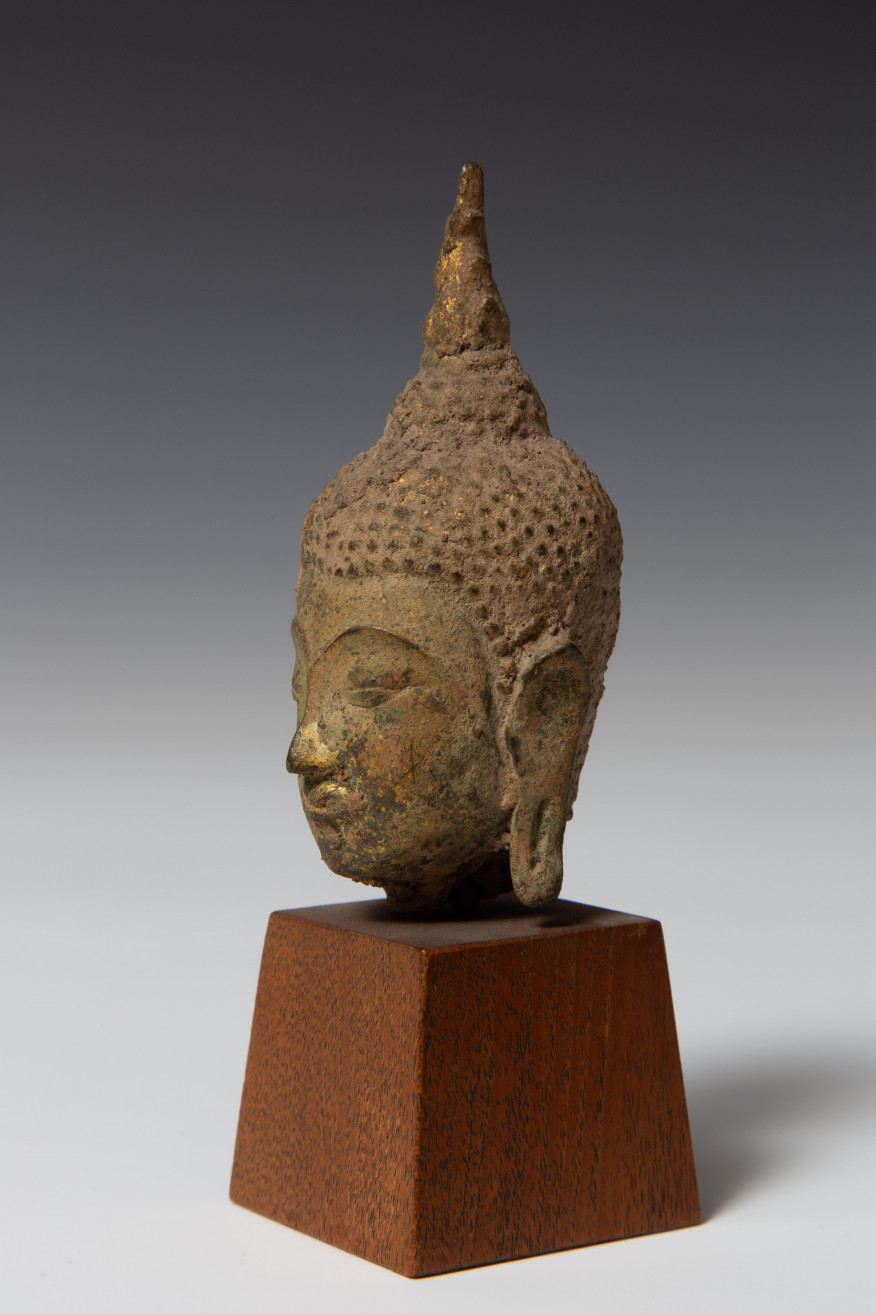 Thailand, bronzen en verguld Boeddha hoofd, Ayutthaya, 17e eeuw, - Image 4 of 4