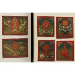 Tibet, zes ingelijste tsakaki, Boeddhistische miniatuur thangka's, 19e eeuw,