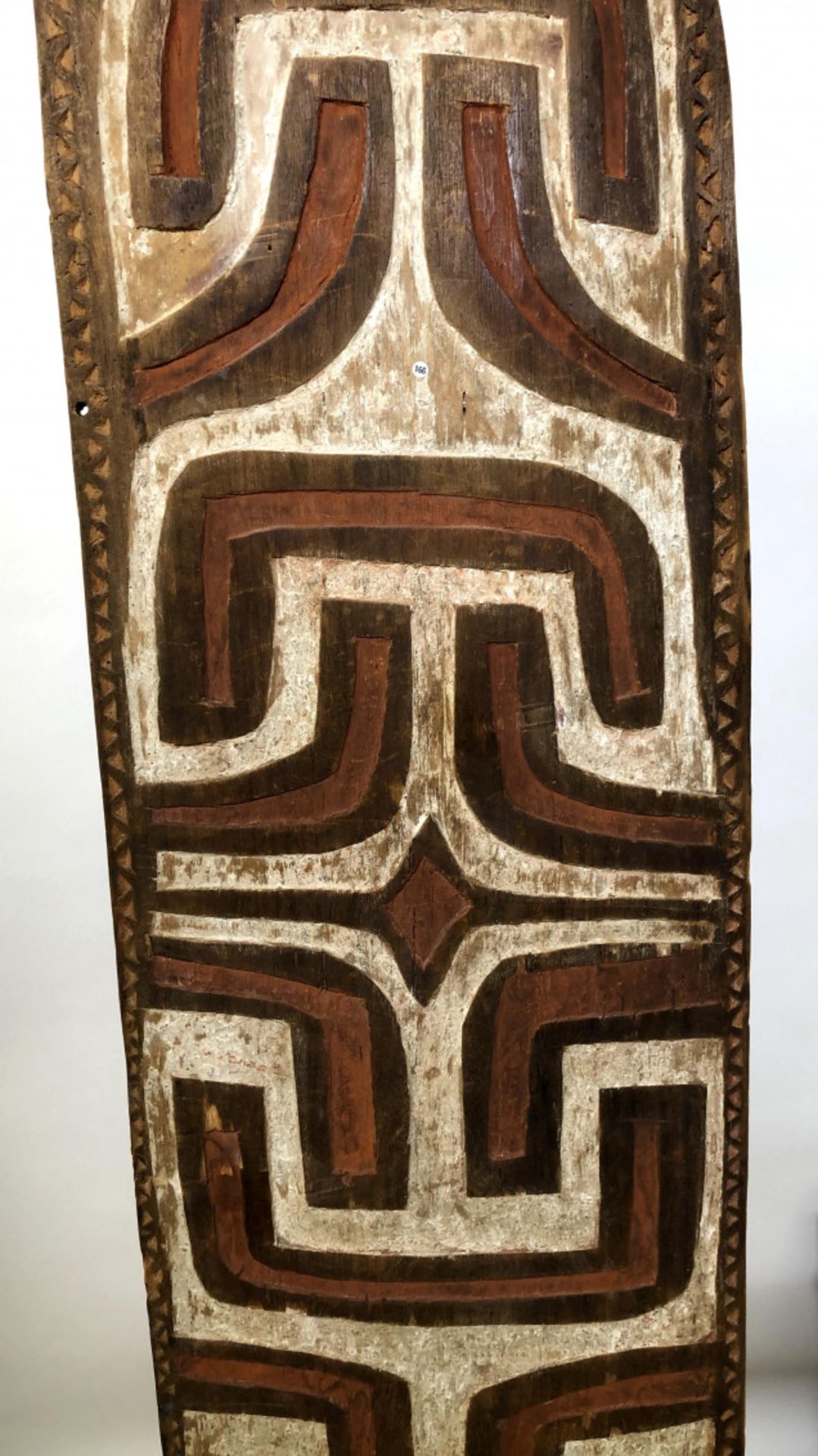 Papua, Ayu, wooden warshield - Image 6 of 6