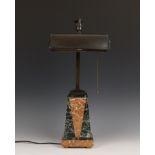 Marmeren bureaulamp met gebronsde kap, Art Deco,