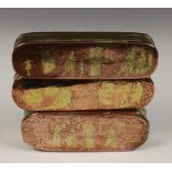 Holland, drie geel- en roodkoperen gegraveerde tabaksdozen, 18e eeuw,