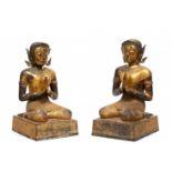 Thailand, Ratanakosin, paar lakwerk en verguld bronzen gezeten vrouwfiguren, adoranten, 2e helft 19e