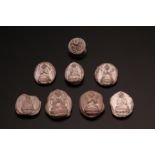 India-Nepal, collectie van zeven terracotta Hindoeïstische amuletten, ca. 1930,