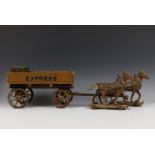 Houten speelgoed tweespan 'Express' kar met paarden.