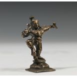 India, zilverlegering sculptuur van dansende Krishna, 18e-19e eeuw