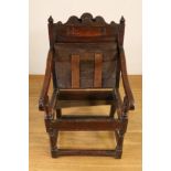 Engeland, eikenhouten fauteuil, 17e/vroeg 18e eeuw,