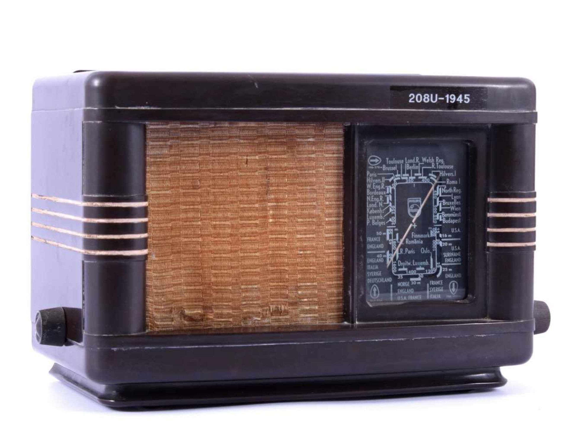 Philips radio in bakelieten kast, type 208U, jaar 1945, 16,5 cm hoog, 27 cm breed