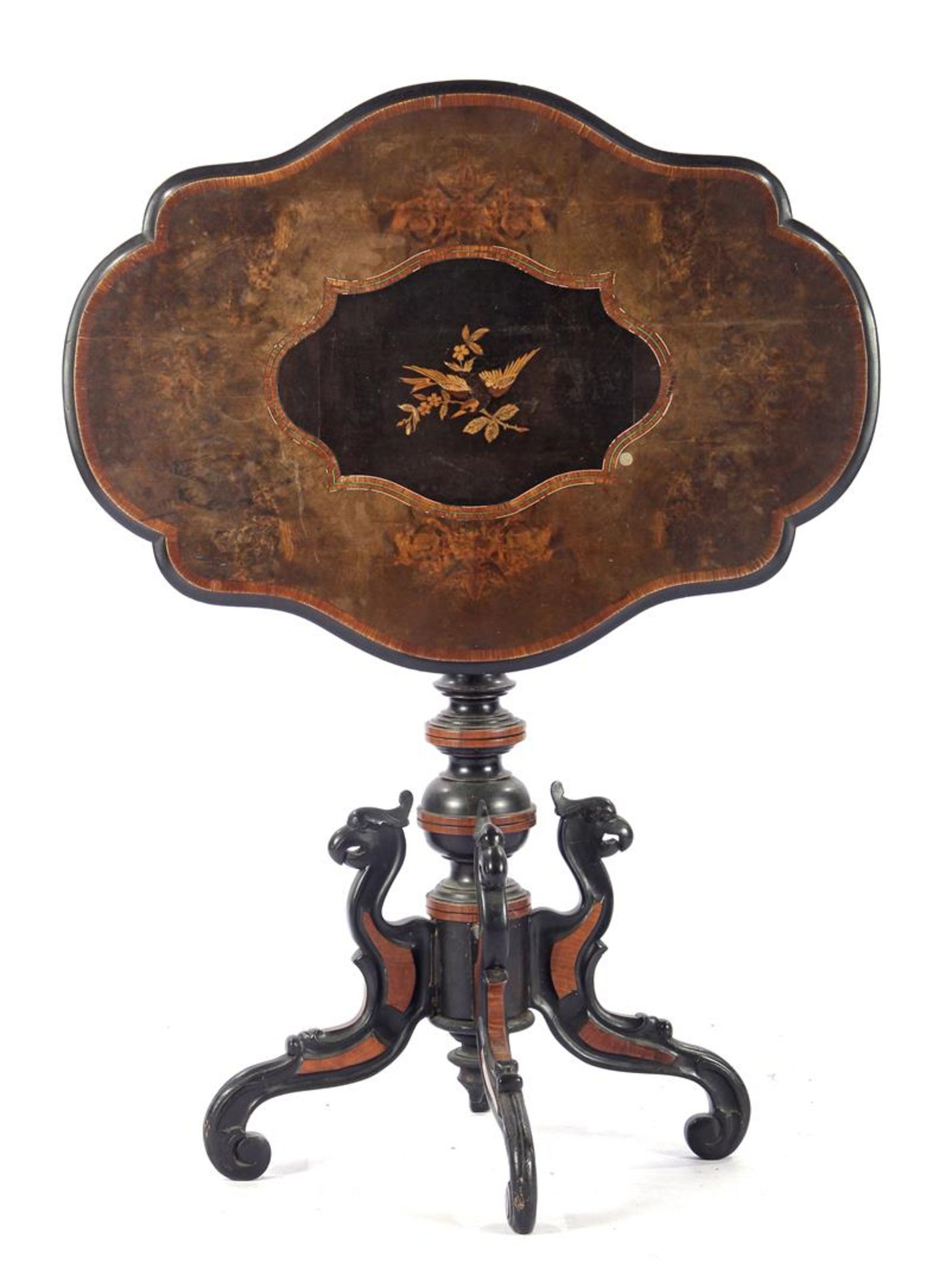 Willem III centertable met klapblad, rijkbewerkt onderstel en inlegwerk in het blad, 73 cm hoog,