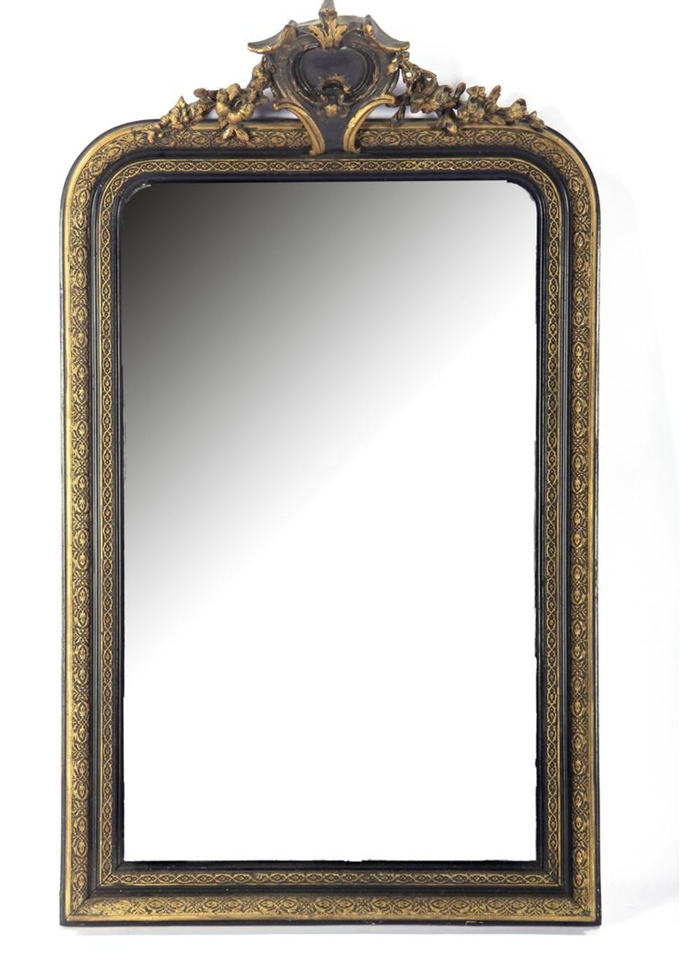 Spiegel in een klassieke 19e eeuwse lijst met kuif, 111x65 cm