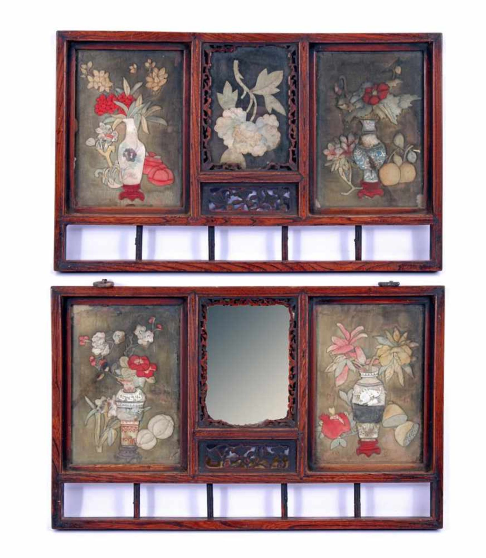 2 Fraaie Oosterse paneeltjes met spiegeltje en textiel, per stuk 31x50 cm
