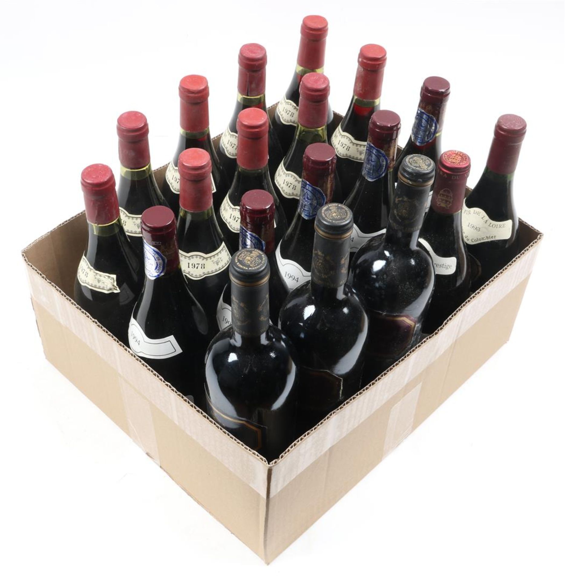 19 bottles of red wine including 9x Corton Renardes from 1978, 5x Chenas Domaine des Duc from