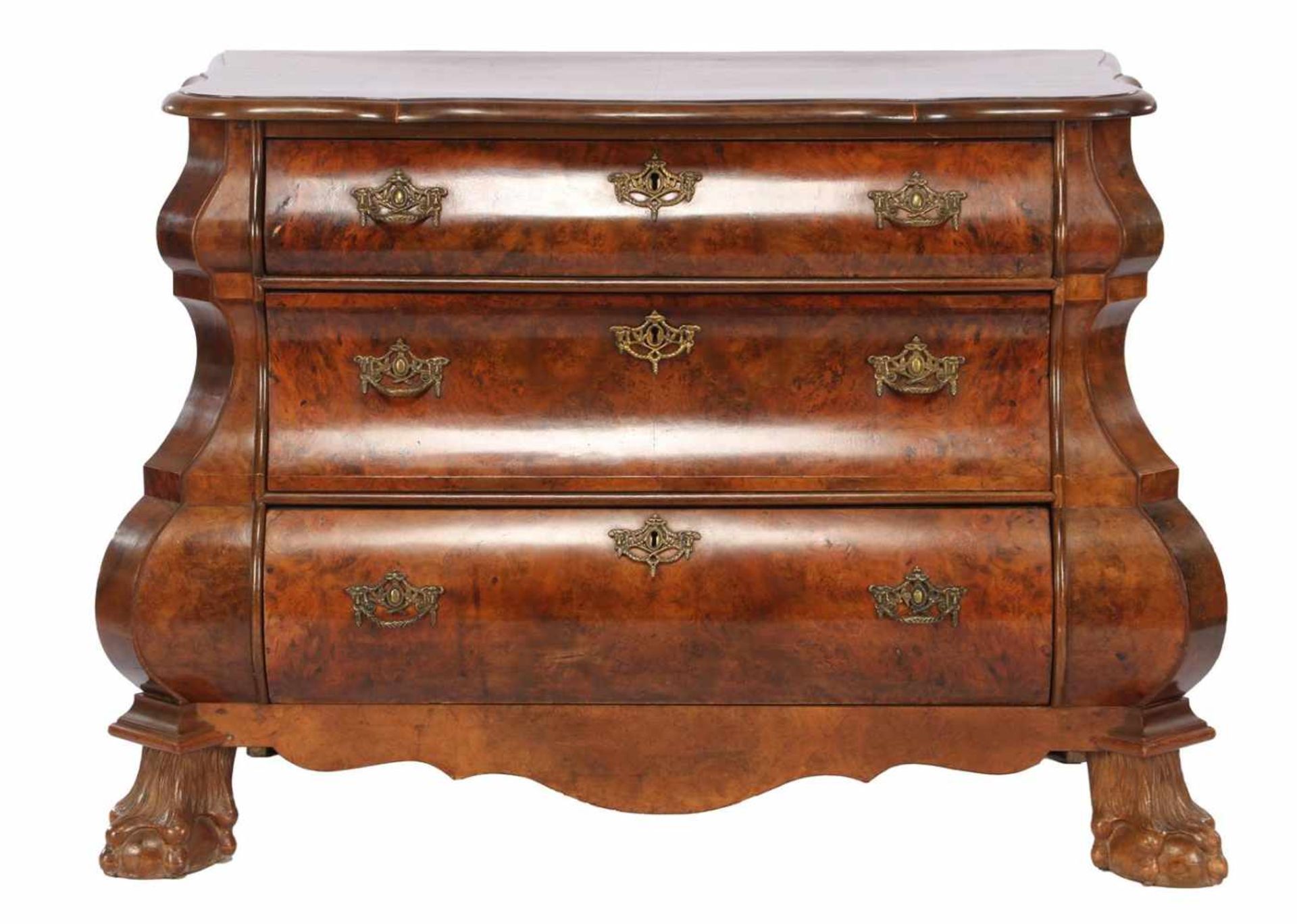 Burr walnut veneer 3-drawer double-curved chest of drawers, standing on claw feet 76 cm high, 110 cm