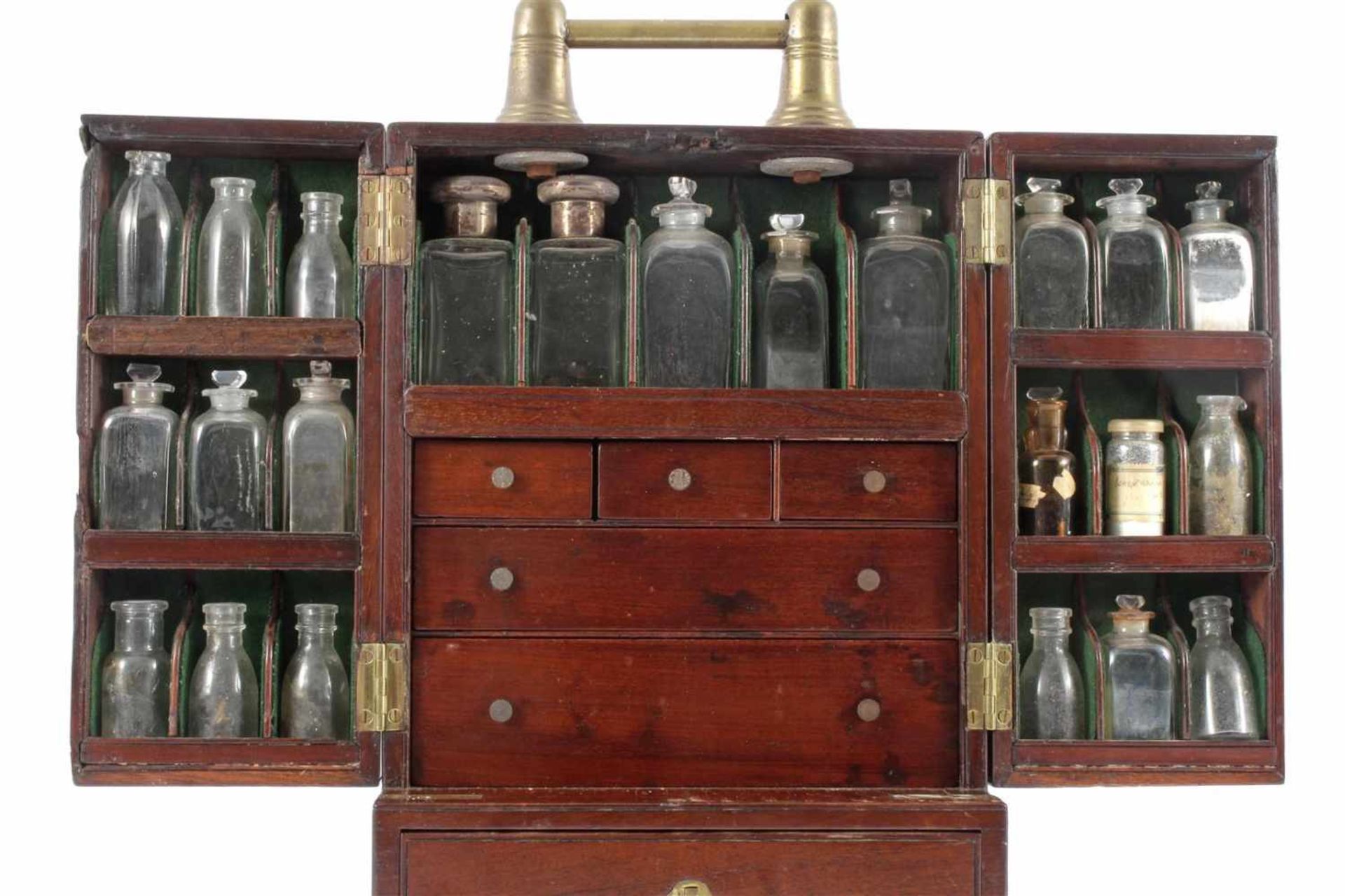 Very unique 19th century travel pharmacy with behind the 2 doors 5 drawers with old balance, 23 - Bild 3 aus 8