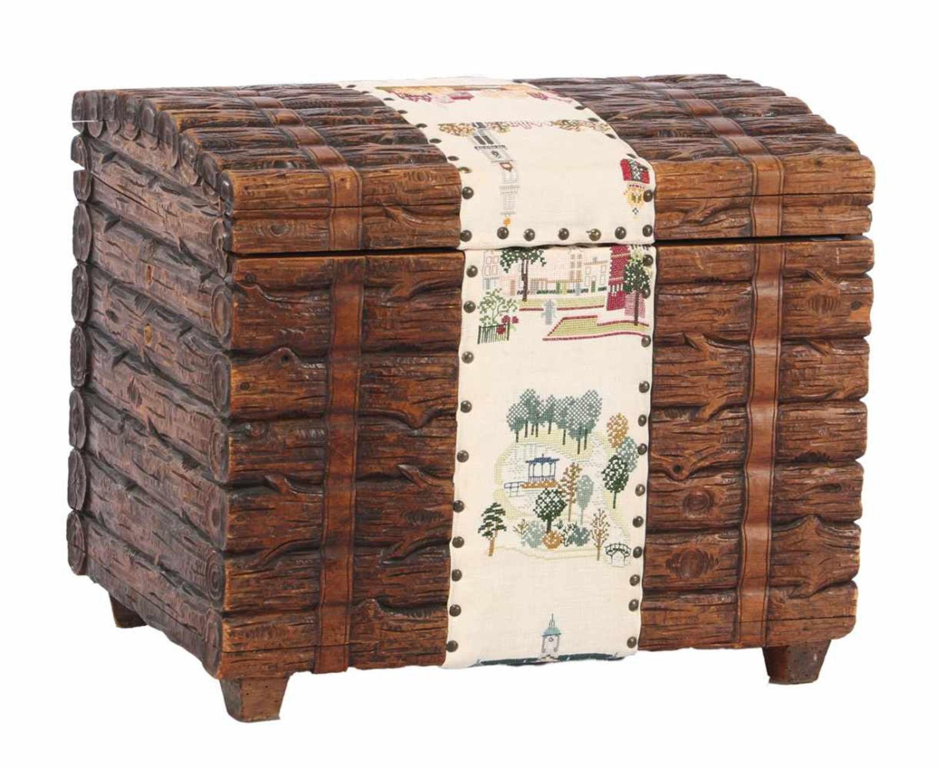 Late 19th century pinewood Black Forest chest with inlaid sampler, 44 cm high, & nbsp; 55 cm