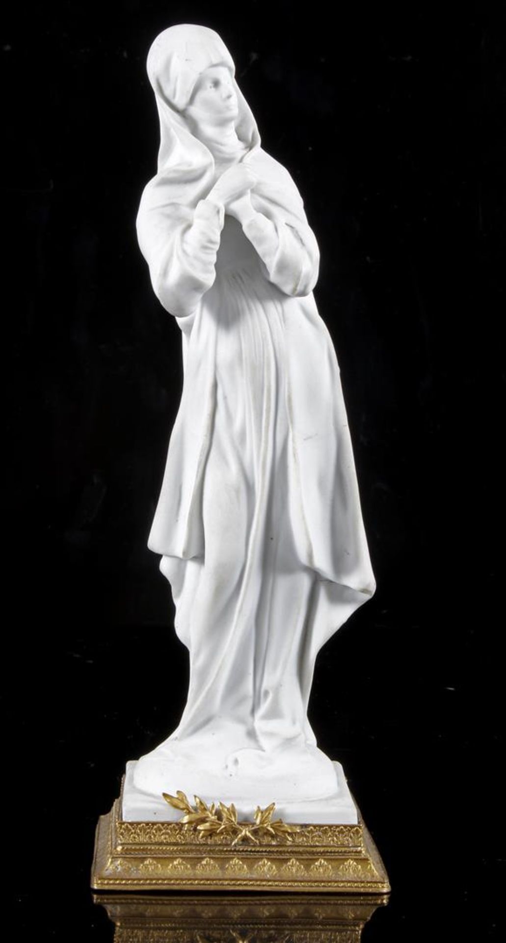Sevres, design Gustav Adolf Stulz (1889-1941), & nbsp; 19th century biscuit porcelain statue of