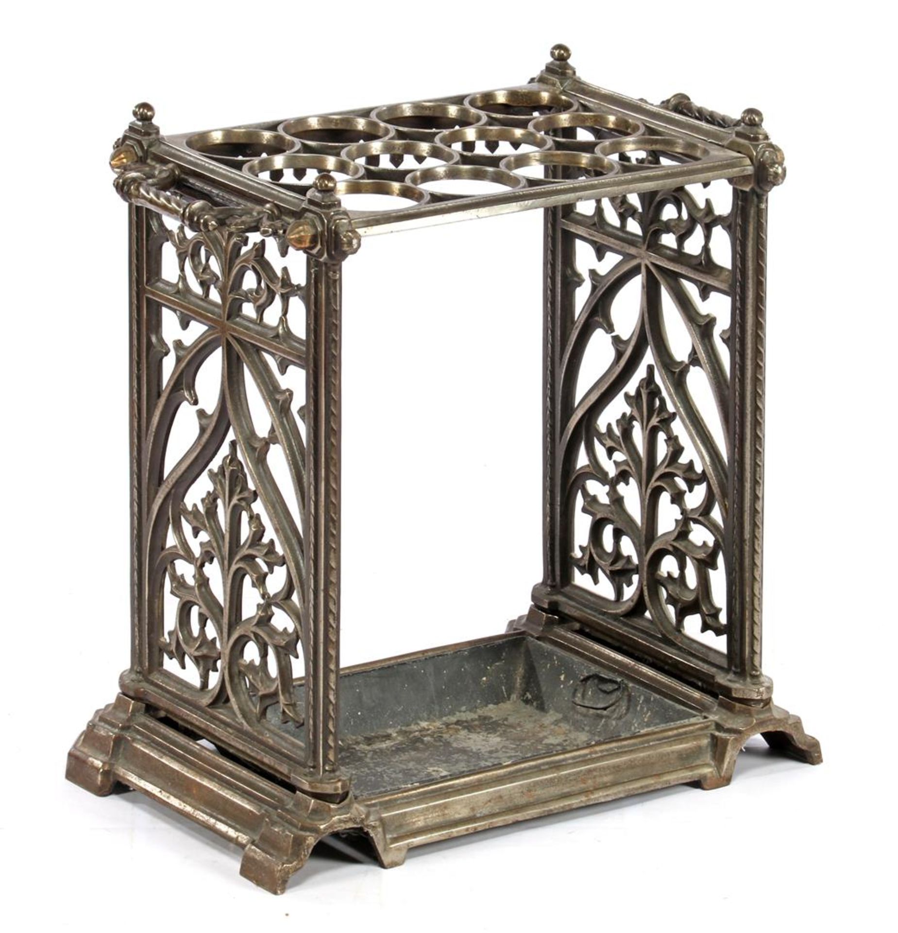 Cast iron umbrella stand in Neo-Gothic style 59.5 cm high, approx. 33 kg, 58 cm wide, 37 cm deep