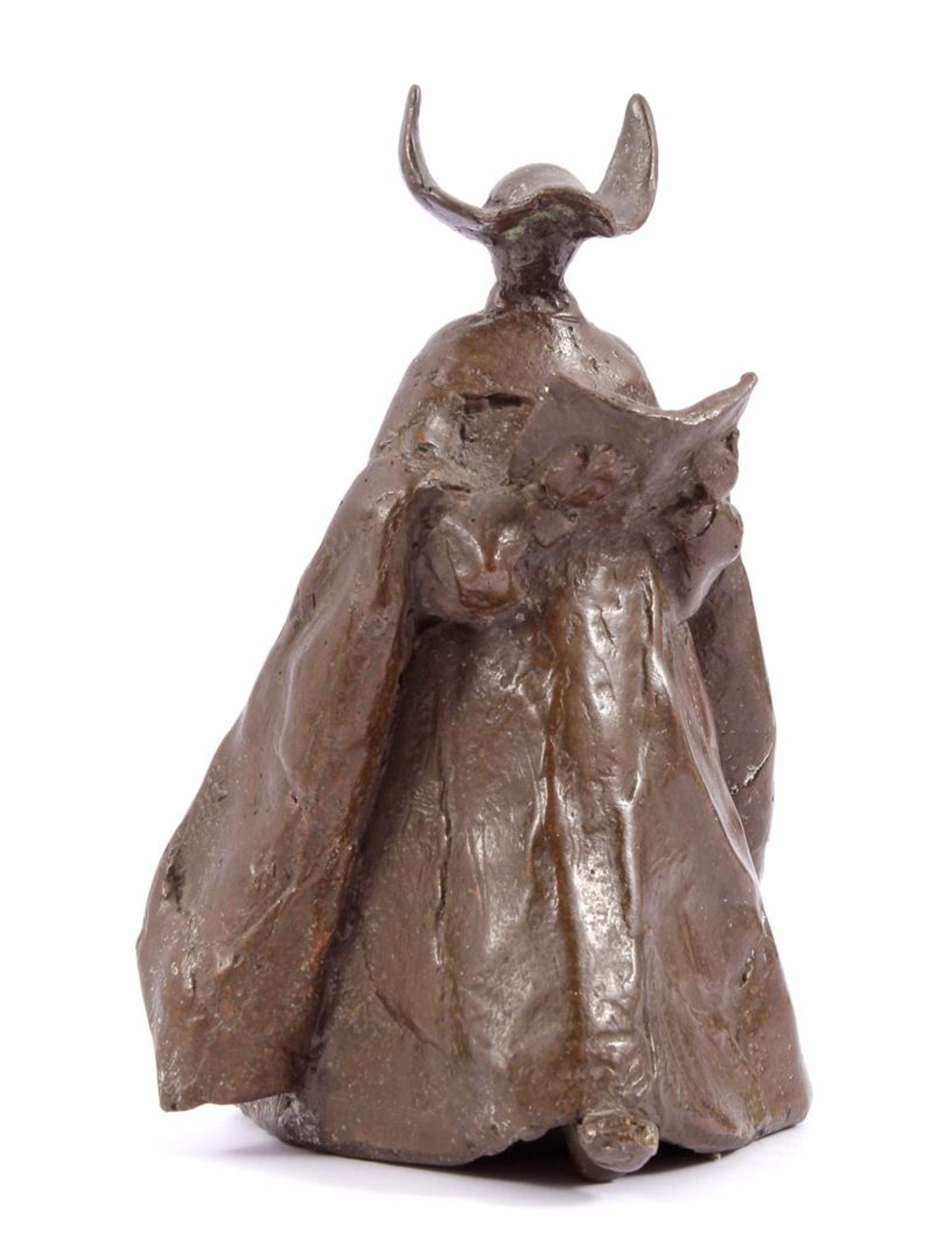 Unclearly signed on the bottom inside, bronze sculpture of a nun with a book in his hands 17 cm