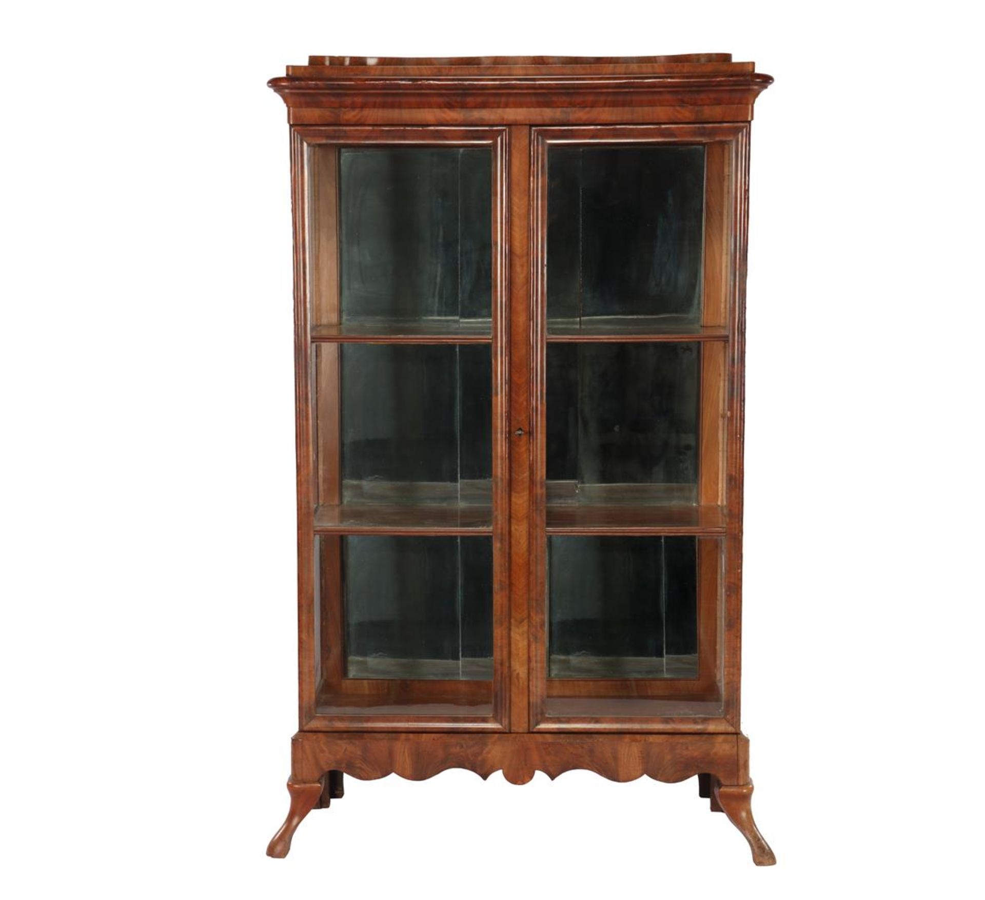 Mahogany veneer Biedermeier display cabinet on curved legs, 161 cm high, 99 cm wide, 42 cm deep