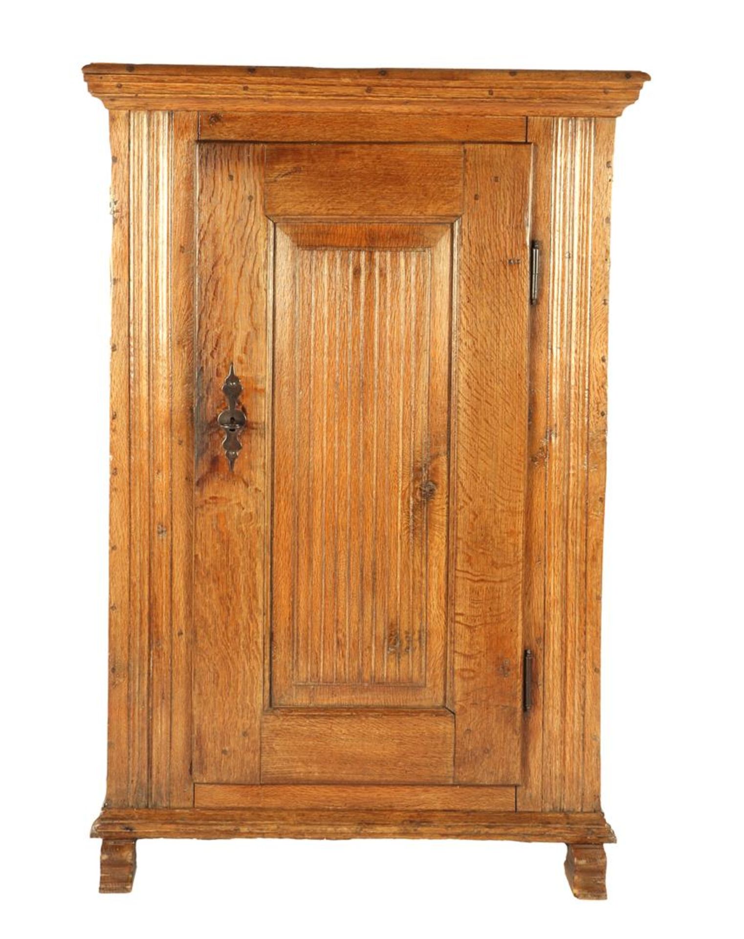 After antique model solid oak spindle with letter panels, 135 cm high, 92 cm wide, 45 cm deep