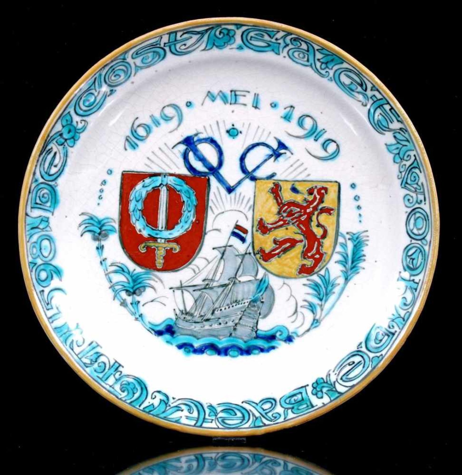 Porceleyne Fles Delft earthenware dish with image and text VOC, "the cost gaet for the baet from", &