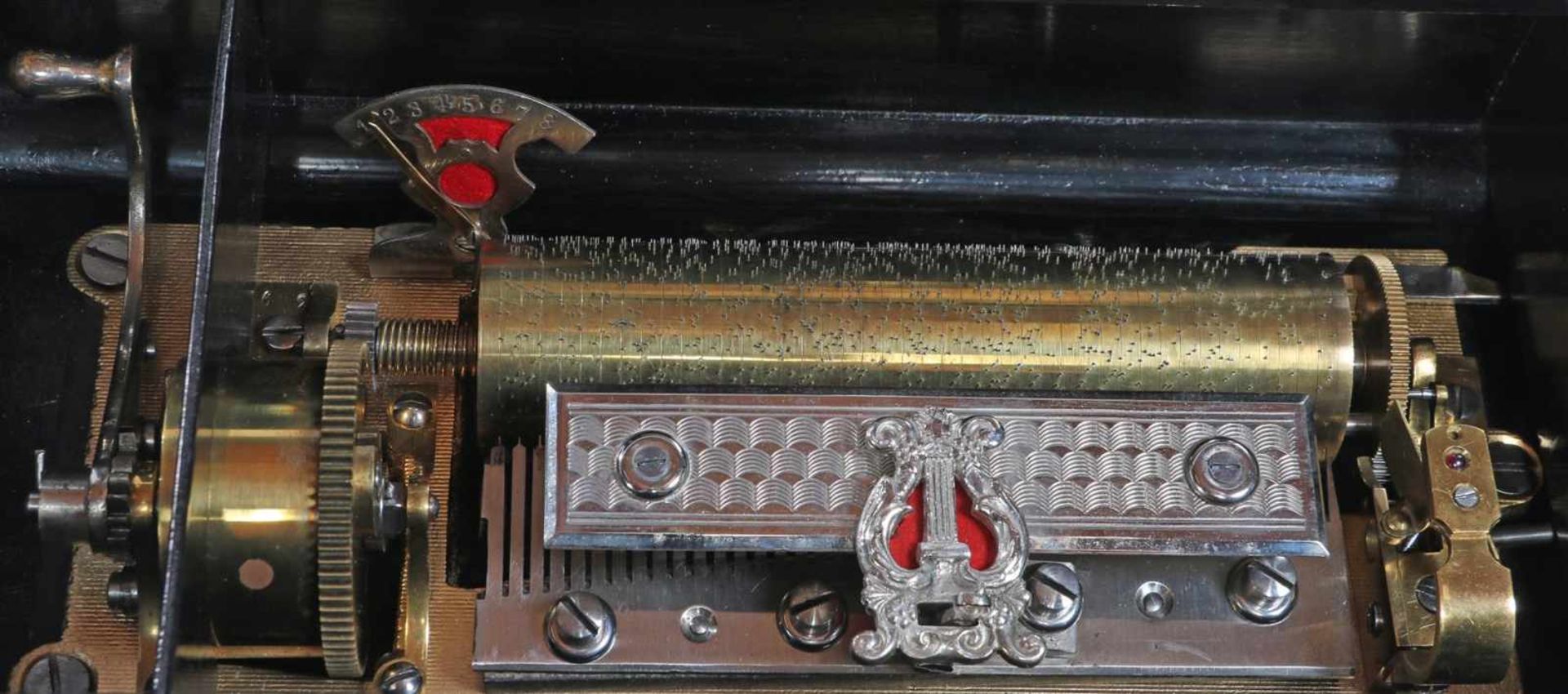 Very nice 19th century music box with roll with 8 melodies. Cabinet with & nbsp; inlaid piping & - Image 4 of 4