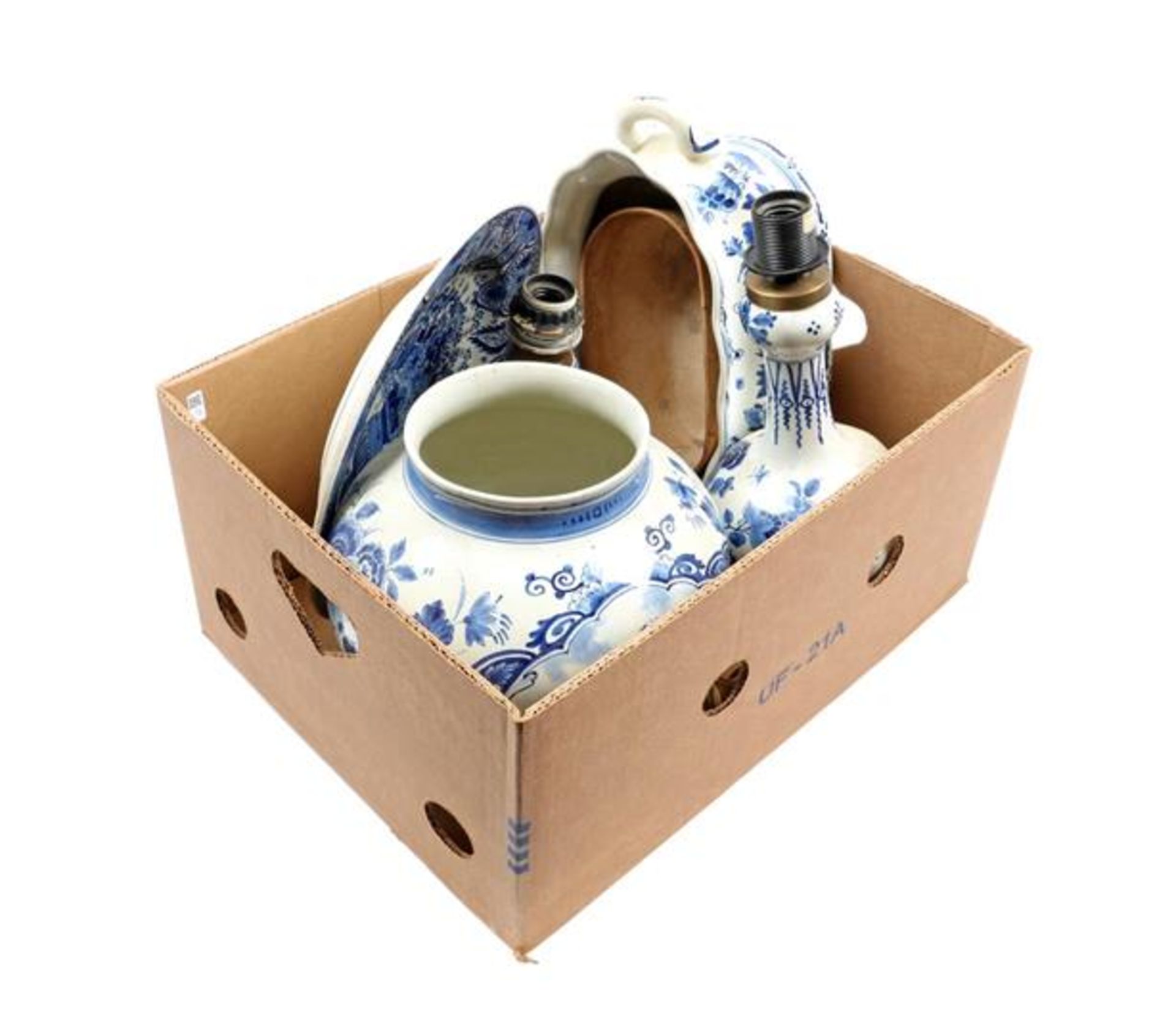 Box with Porceleyne Fles Delft earthenware jardiniere, 2 table lamp feet, ball vase and saucer (