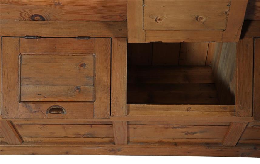 Very nice old pine Grutters cupboard, 2-part with various doors and flaps, 236 cm high, 316 cm wide - Image 3 of 3