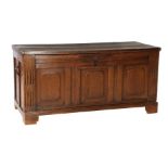 Oak-covered blanket chest 56.5 cm high, 116.5 cm wide, 50 cm deep