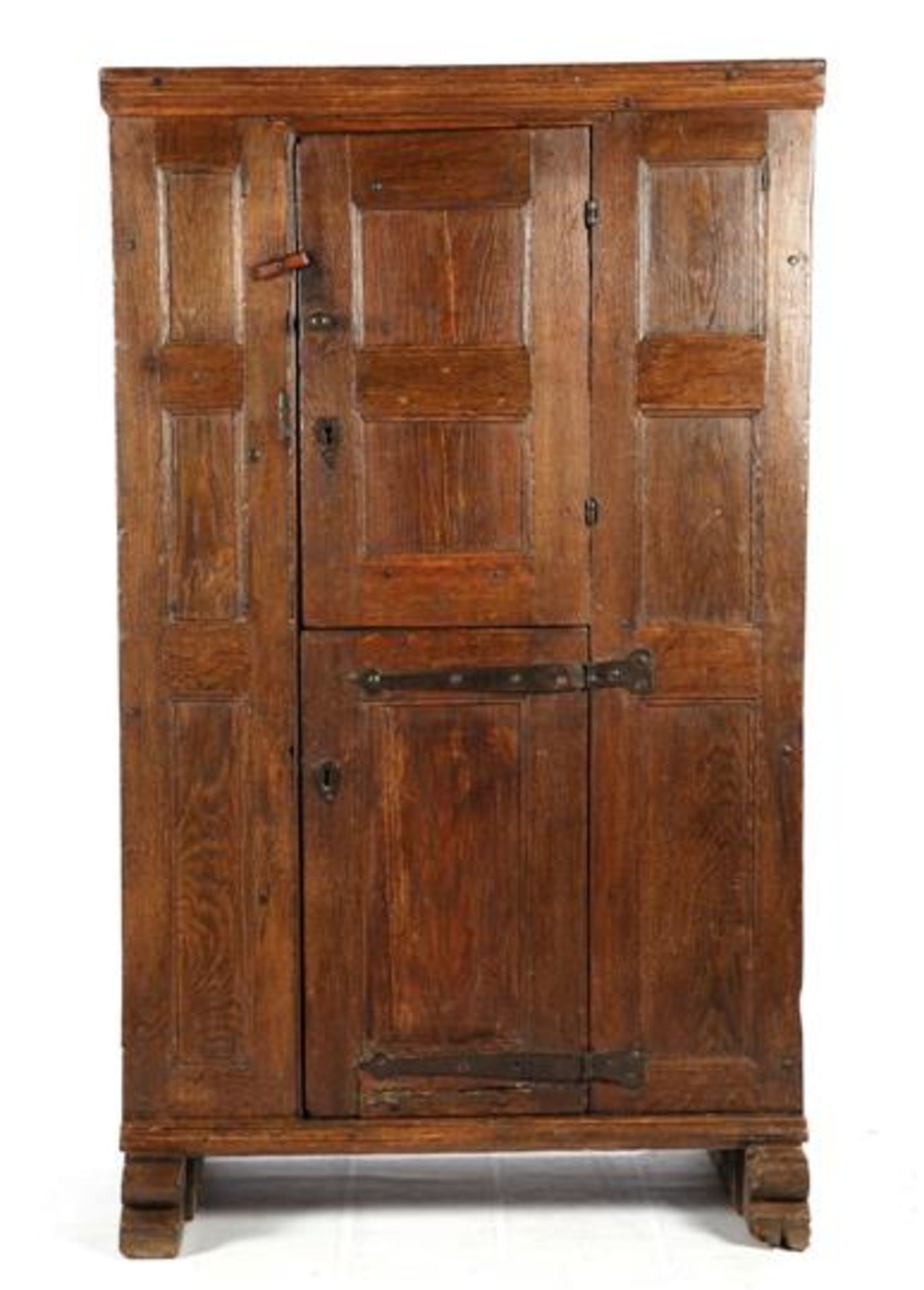 Antique oak cabinet, standing on slippers and fitted with 2 doors, Holland ca.1620, 156 cm high,