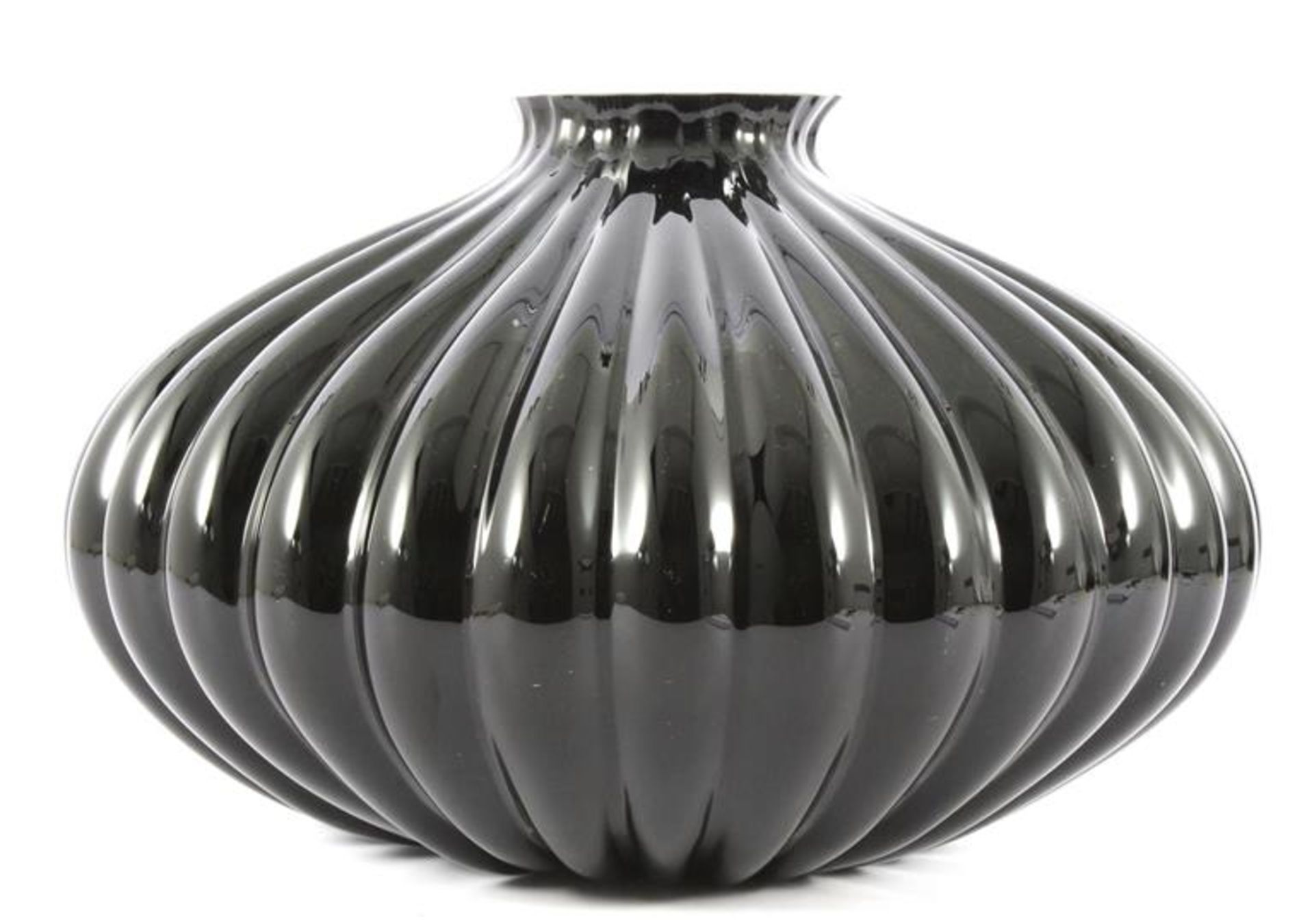 Anonymous, purple glass decorative vase, 25 cm high, 43 cm diameter