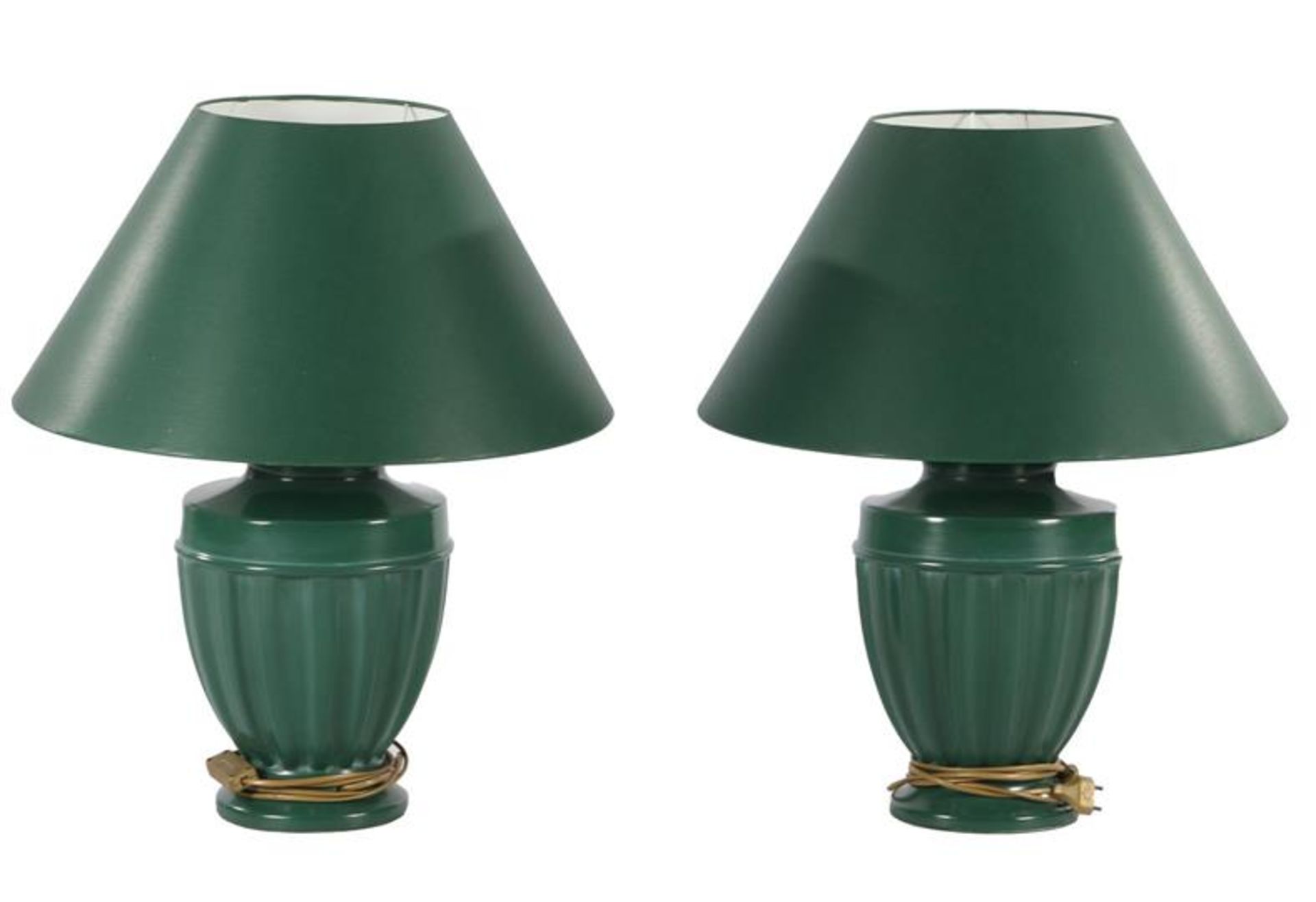 2 green table table lamps on earthenware base, 63 cm high