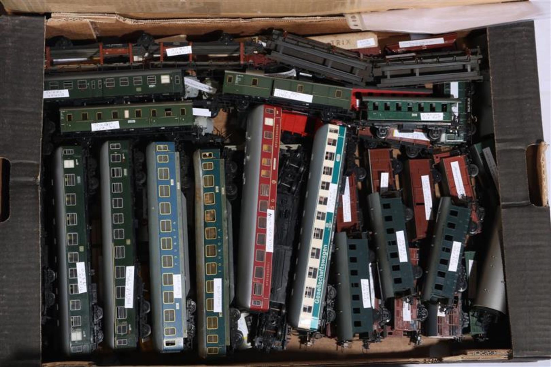 Large collection of Trix locomotives, trains, wagons, rails, 2 boxes of Trix Express, various - Bild 2 aus 6