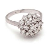 White gold entourage ring, 14 krt., Set with brilliant cut diamond, approx. 0.85 ct., 17 mm