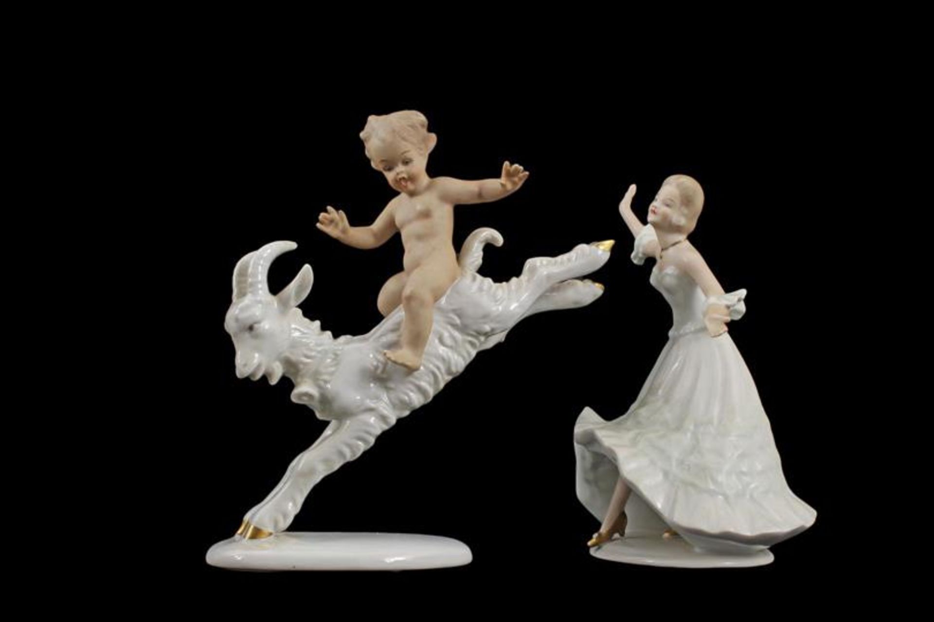 Wallendorf Thuringen Germany 7 various porcelain figurines of dancers and children with animals, the - Bild 2 aus 2