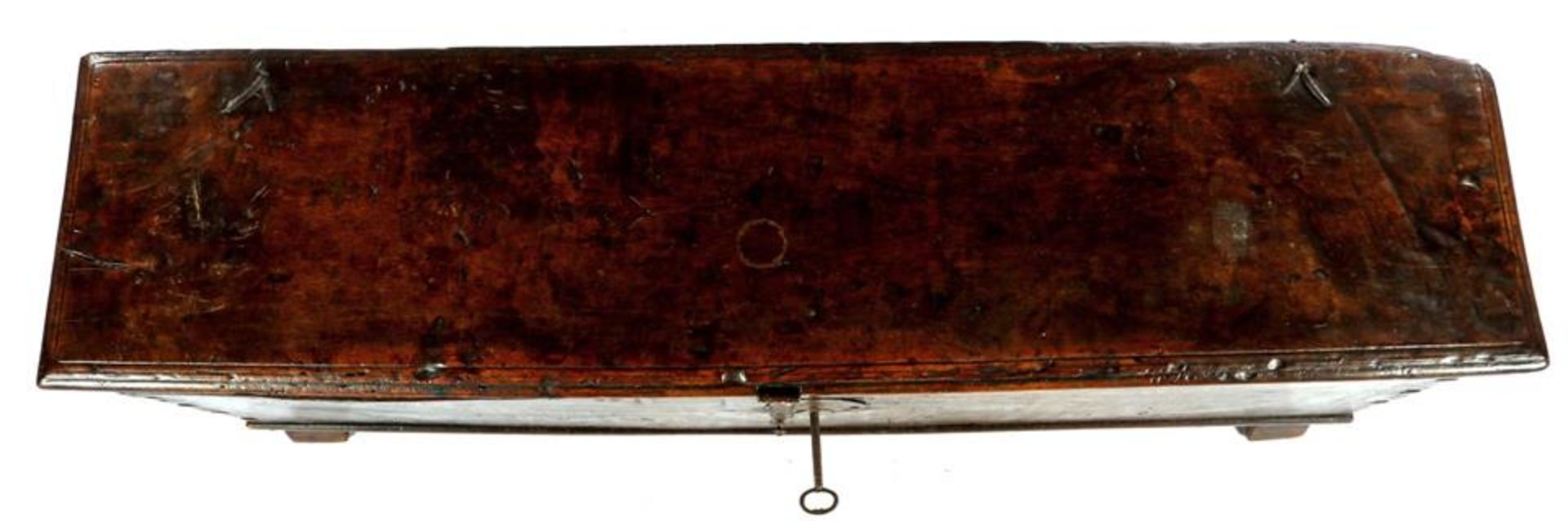 17th century chestnut wooden blanket chest, 50 cm high and top size 172x40.5 cm - Bild 4 aus 4