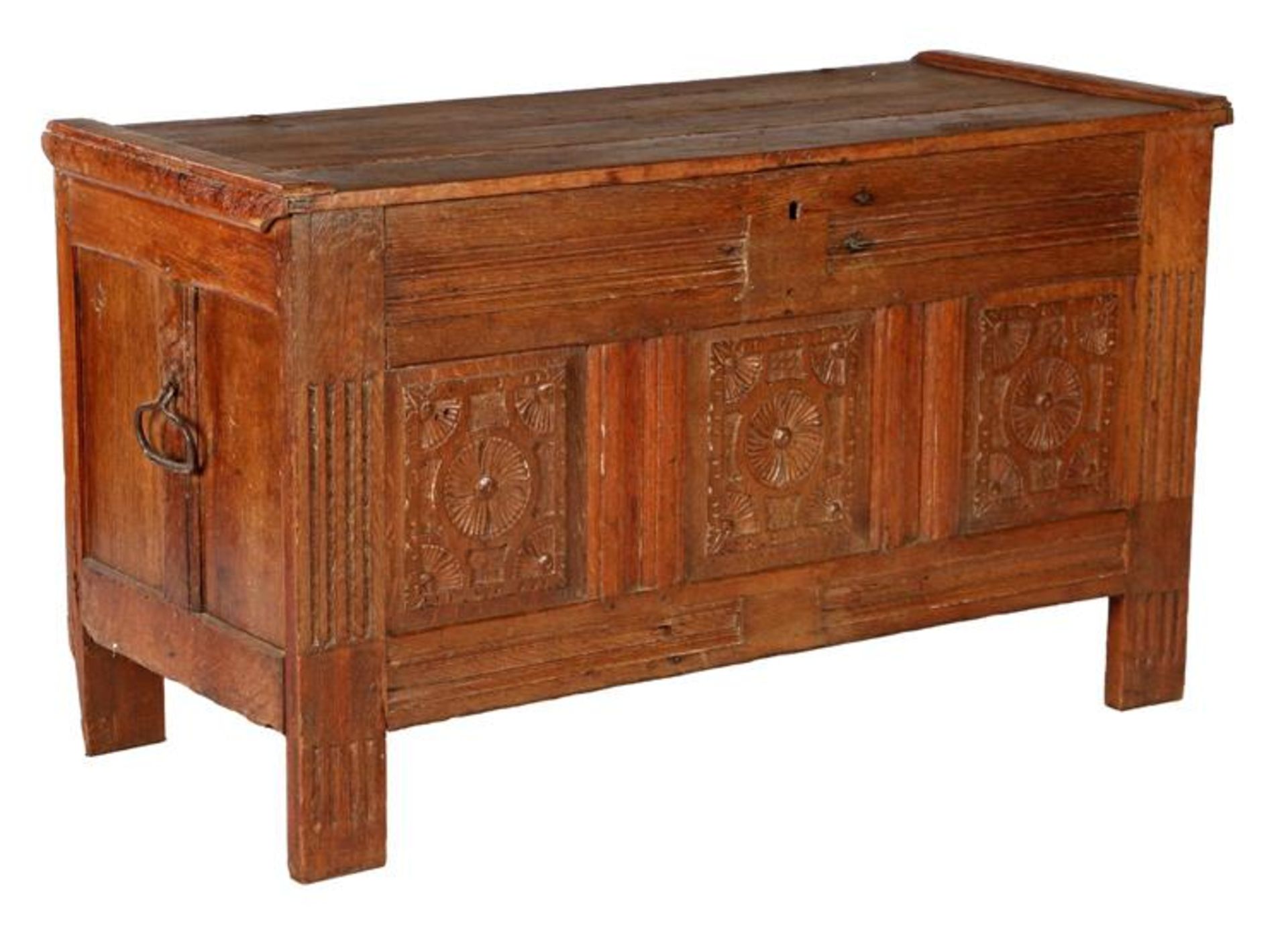 Antique oak blanket chest with bombarded panel, approx. 1650, 696 cm high, 112 cm wide, 49 cm deep