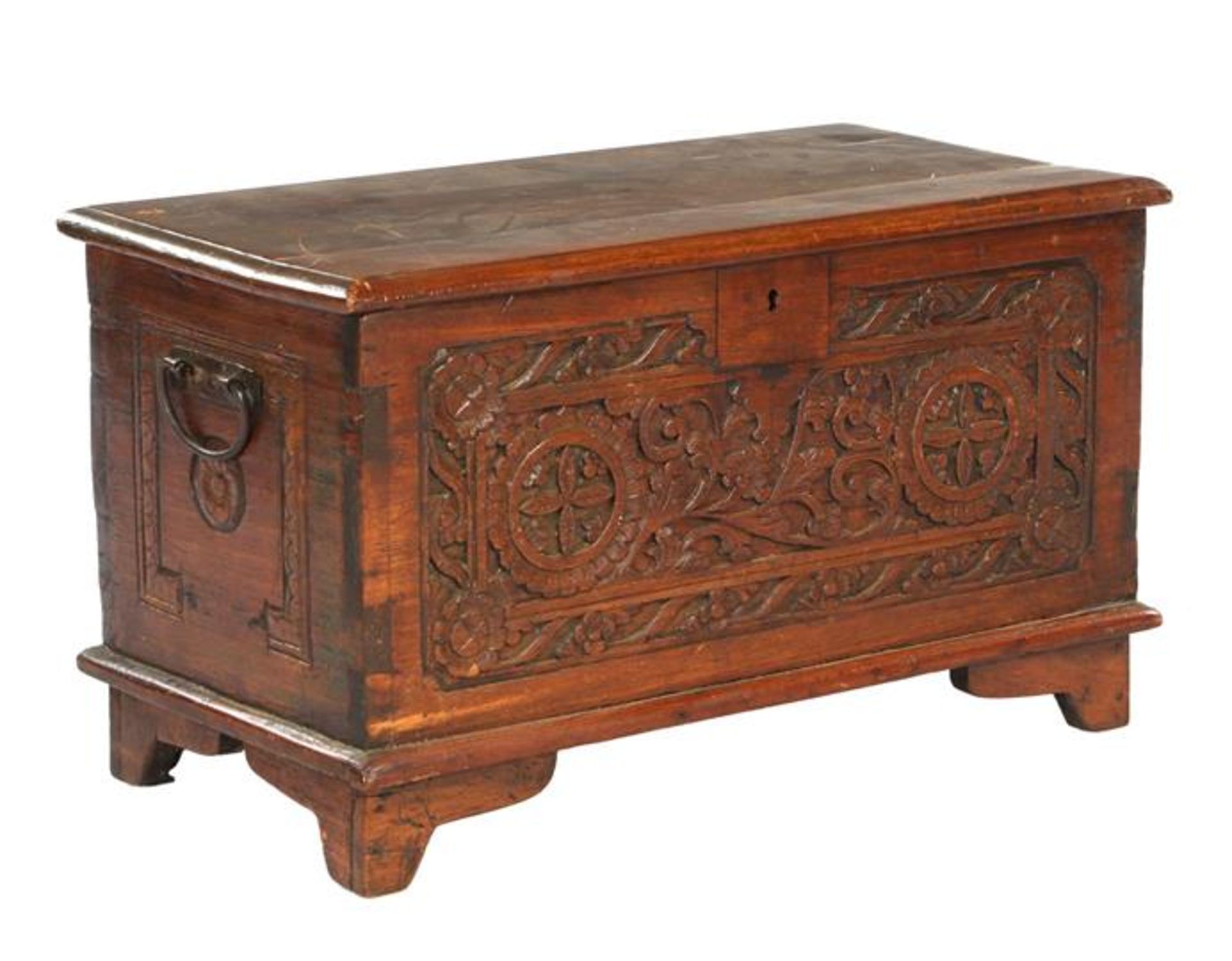 Wooden colonial box with carved decoration, 35 cm high, 65 cm wide, 31 cm deep (flap 2-part)