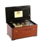 Very nice 19th century music box with a roll of 8 melodies with drums, bells with birds & nbsp;