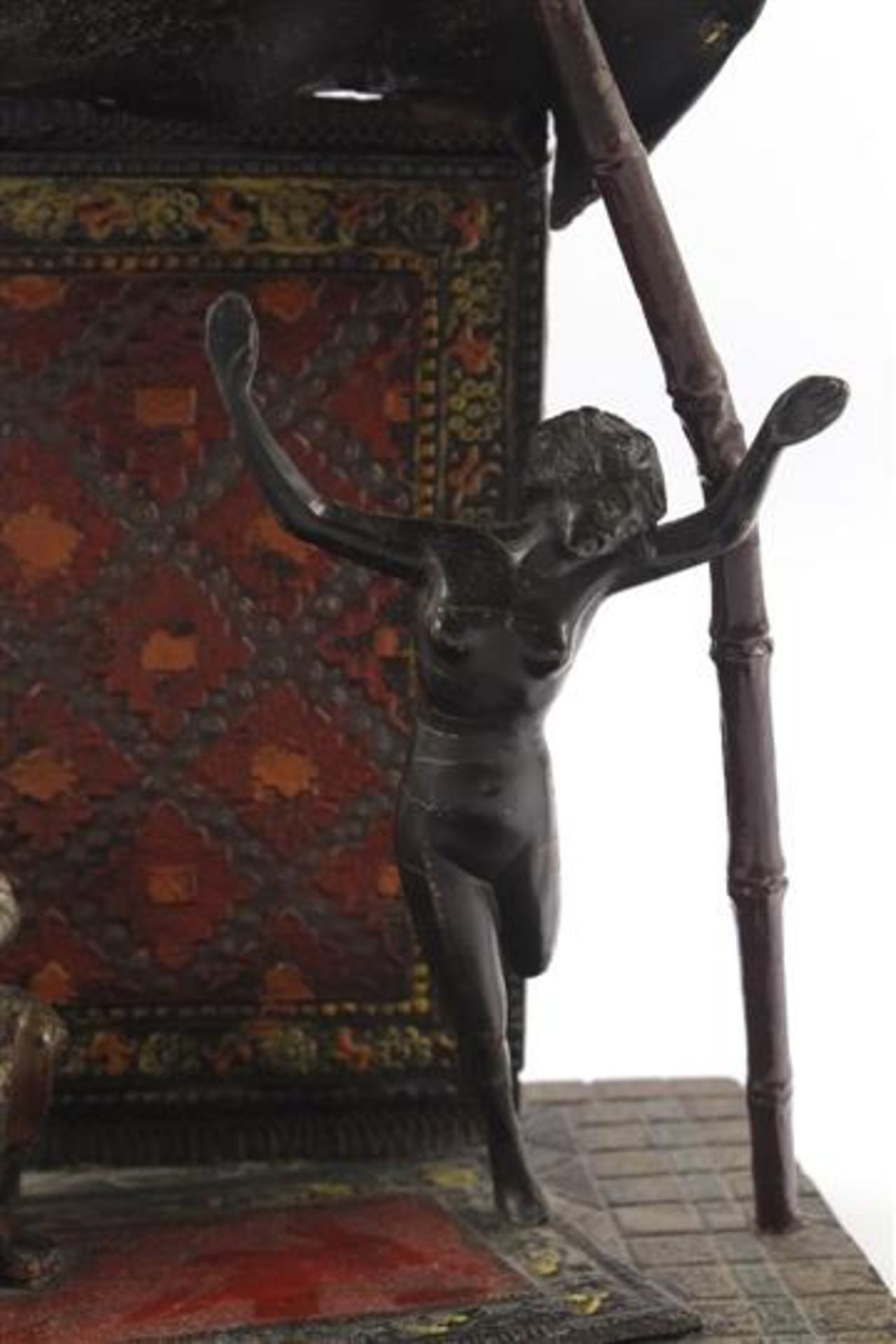 Islamic market European Orientalist metal sculpture for lamp, scene of a man with dancing woman, - Bild 3 aus 4