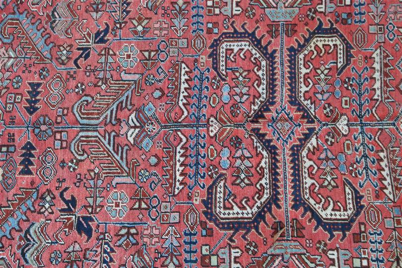 North west Persian / Turkish knotted antique Heriz carpet 350x230 cm - Image 2 of 4