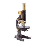 Old microscope, W & amp; H Seibert Wetzlar, number 28797, 33 cm high (mirror missing)