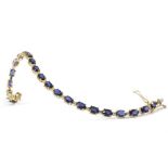 Gold fantasy bracelet, 18 krt., Set with sapphire approx. 11.00 ct. And brilliant cut diamond